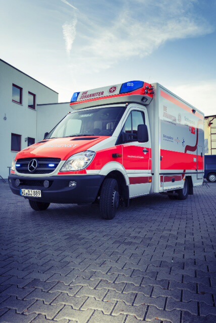 Der Schwerlast-RTW aus Wiesbaden ist fast täglich im Rhein-Main-Gebiet Einsatz Foto: (c) 2013 / Grafische Ambulanz